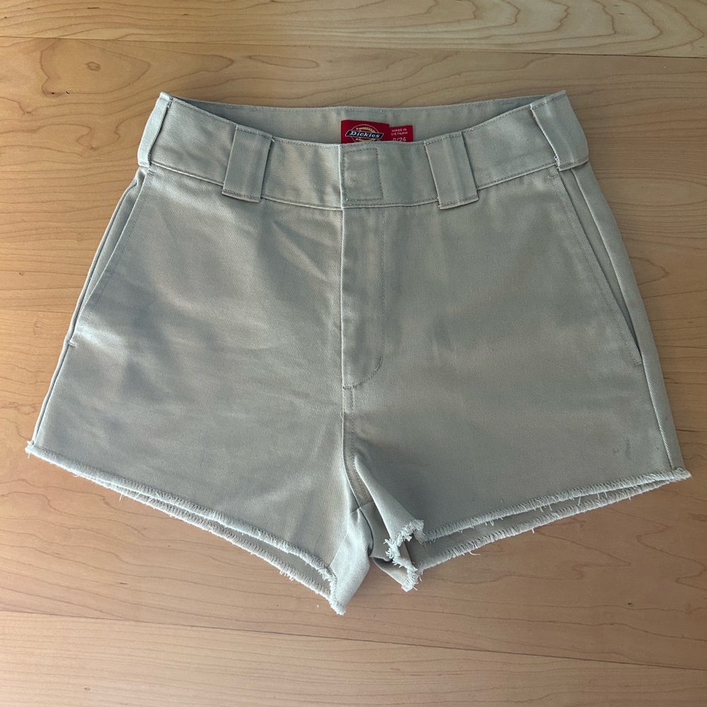 Dickies Tan Shorts